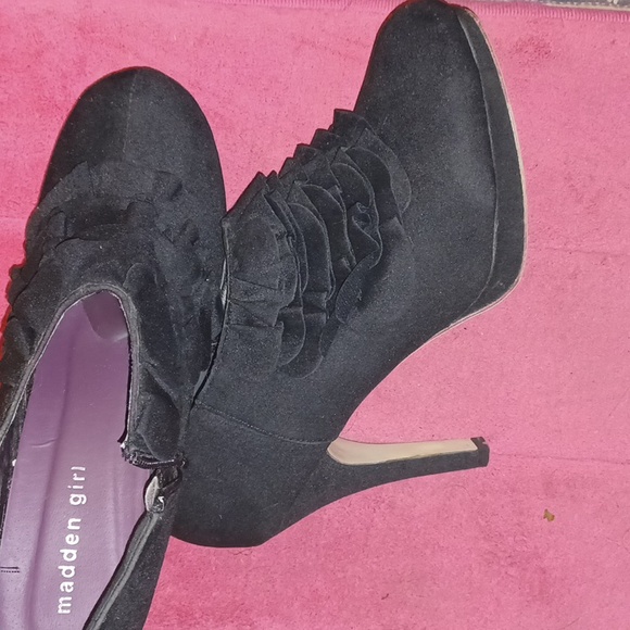 Madden girl high heels, black women's size 9 - Picture 3 of 5